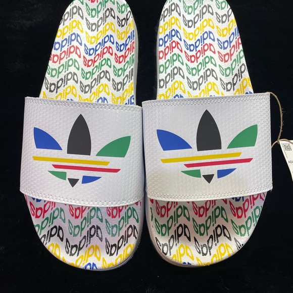 🆕 Adidas 🌈Rainbow Pride🌈 Adilette Lite SlipOn Slides, Men’s Size 10 - Picture 1 of 9
